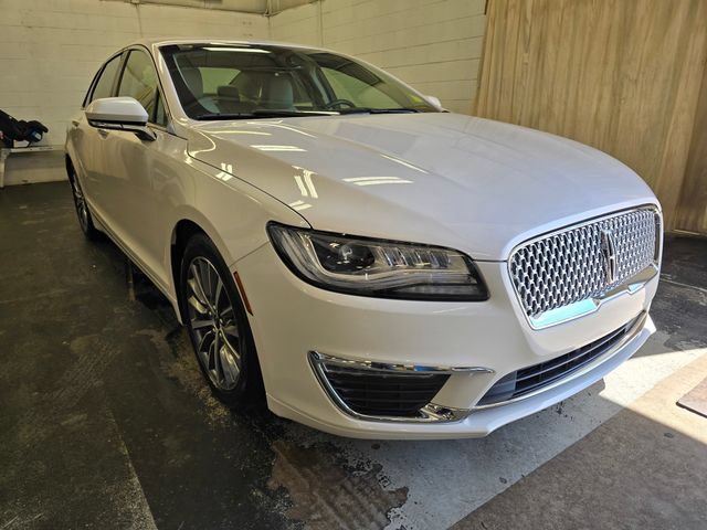 Used 2020 Lincoln MKZ AWD image 3