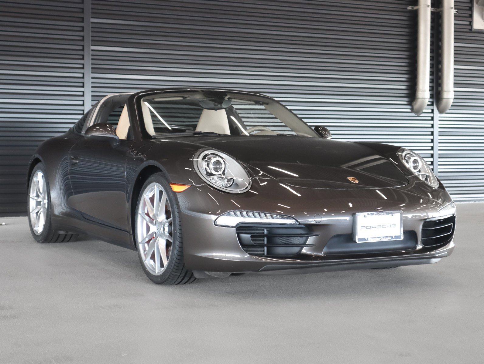 Used 2015 Porsche 911 Targa 4S image 7