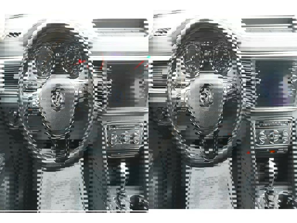 Used 2019 Volkswagen Atlas SE image 16