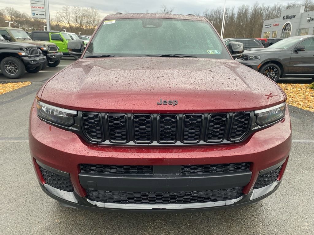 New 2025 Jeep Grand Cherokee L Limited w/ Black Appearance Package image 8