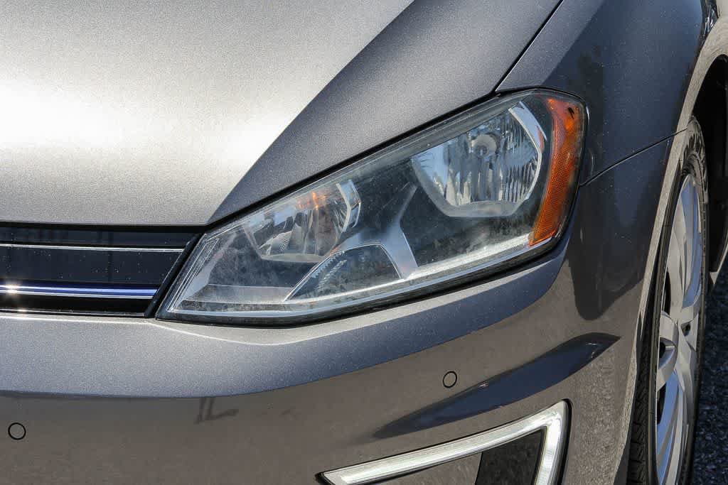 Used 2015 Volkswagen e-Golf Limited Edition FWD image 7
