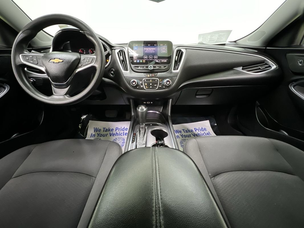 Used 2020 Chevrolet Malibu LT FWD image 18