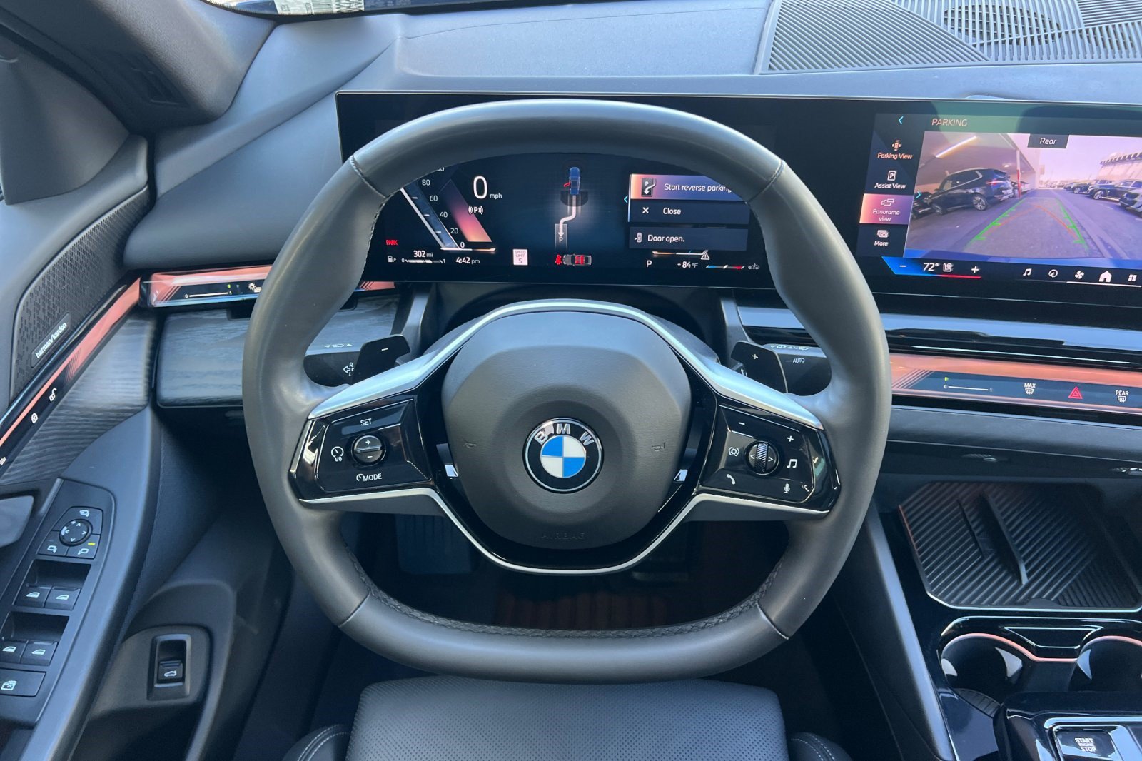 Used 2024 BMW 540i xDrive w/ Convenience Package AWD/4WD image 30