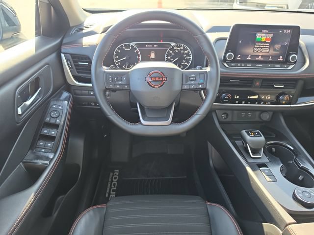 Certified 2025 Nissan Rogue SV AWD/4WD image 14