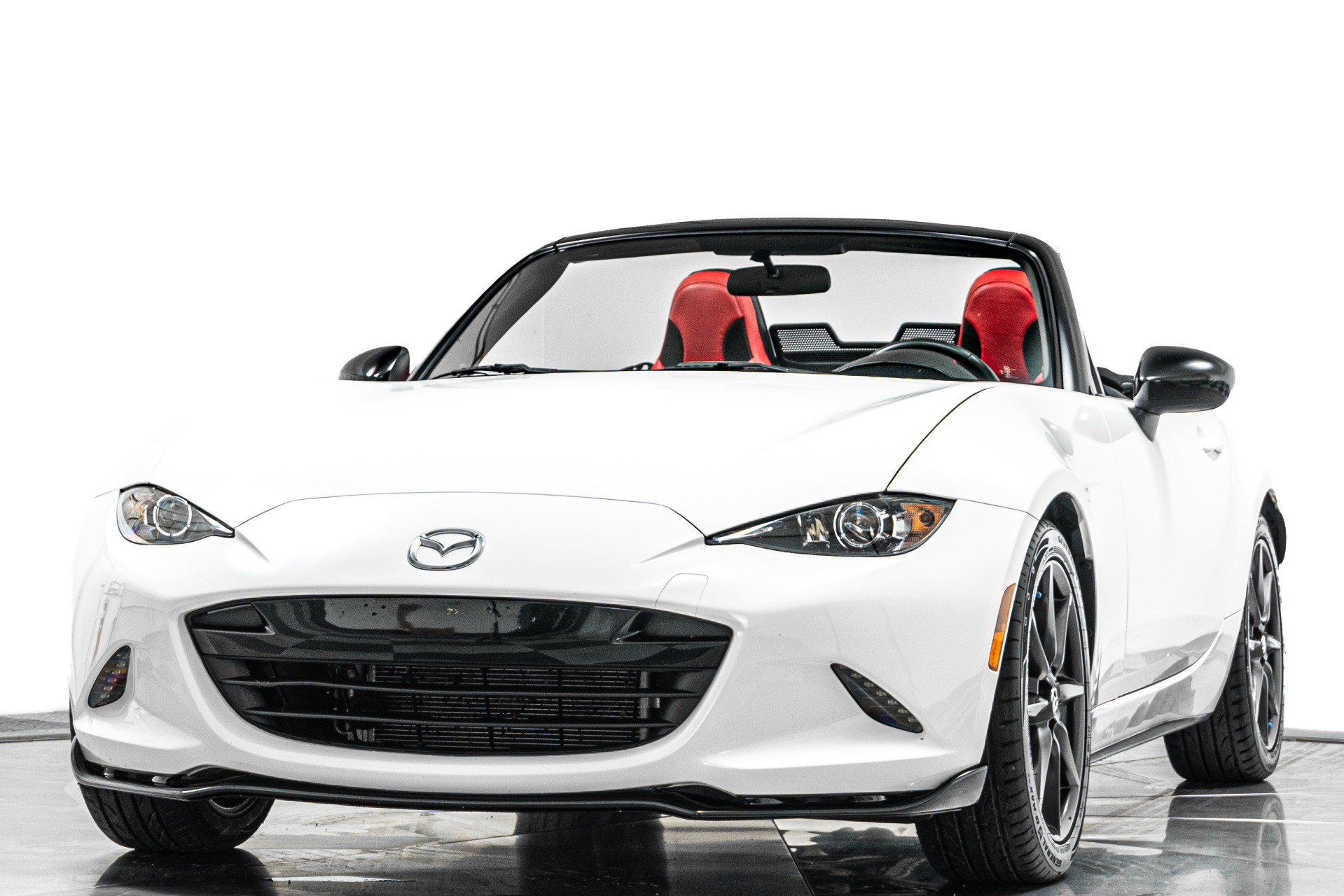 Used 2016 MAZDA MX-5 Miata Club RWD image 5