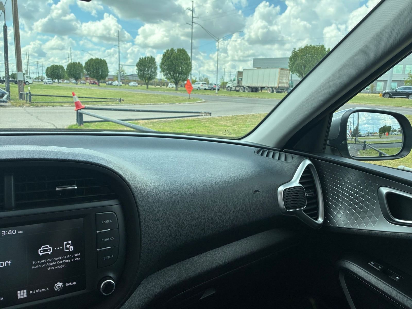 Used 2025 Kia Soul LX w/ LX Technology Package image 33