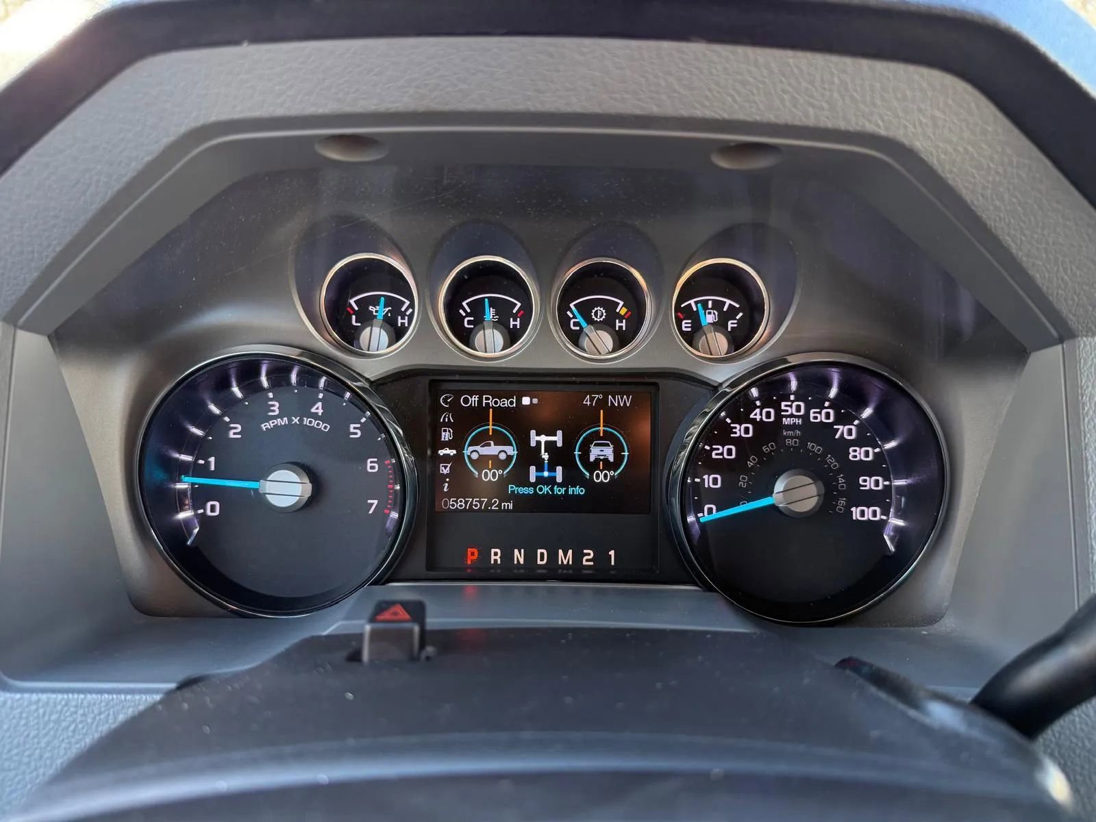 Used 2016 Ford F250 XLT w/ XTR Plus Package AWD/4WD image 16