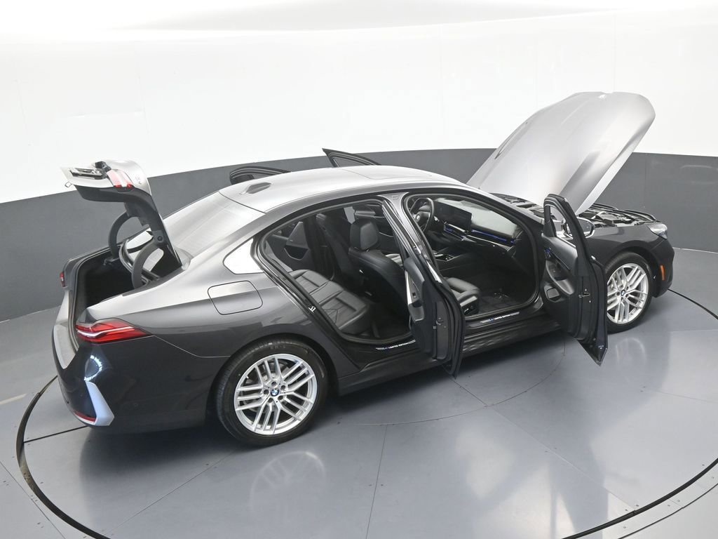 Used 2024 BMW 530i RWD image 74