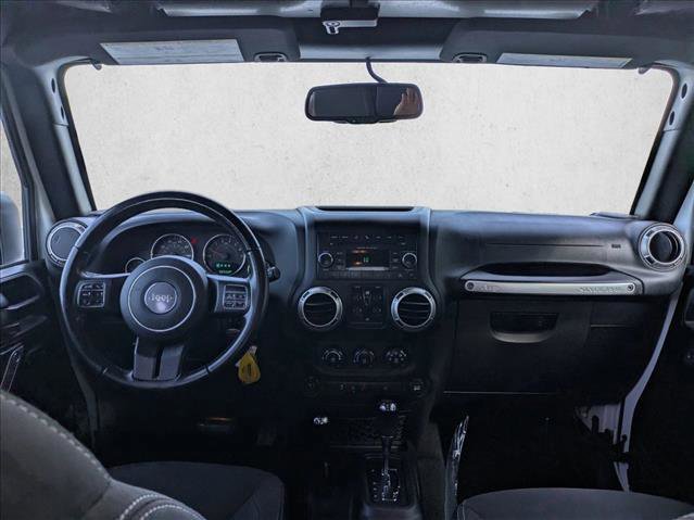 Used 2018 Jeep Wrangler Unlimited Sahara w/ Connectivity Group image 14