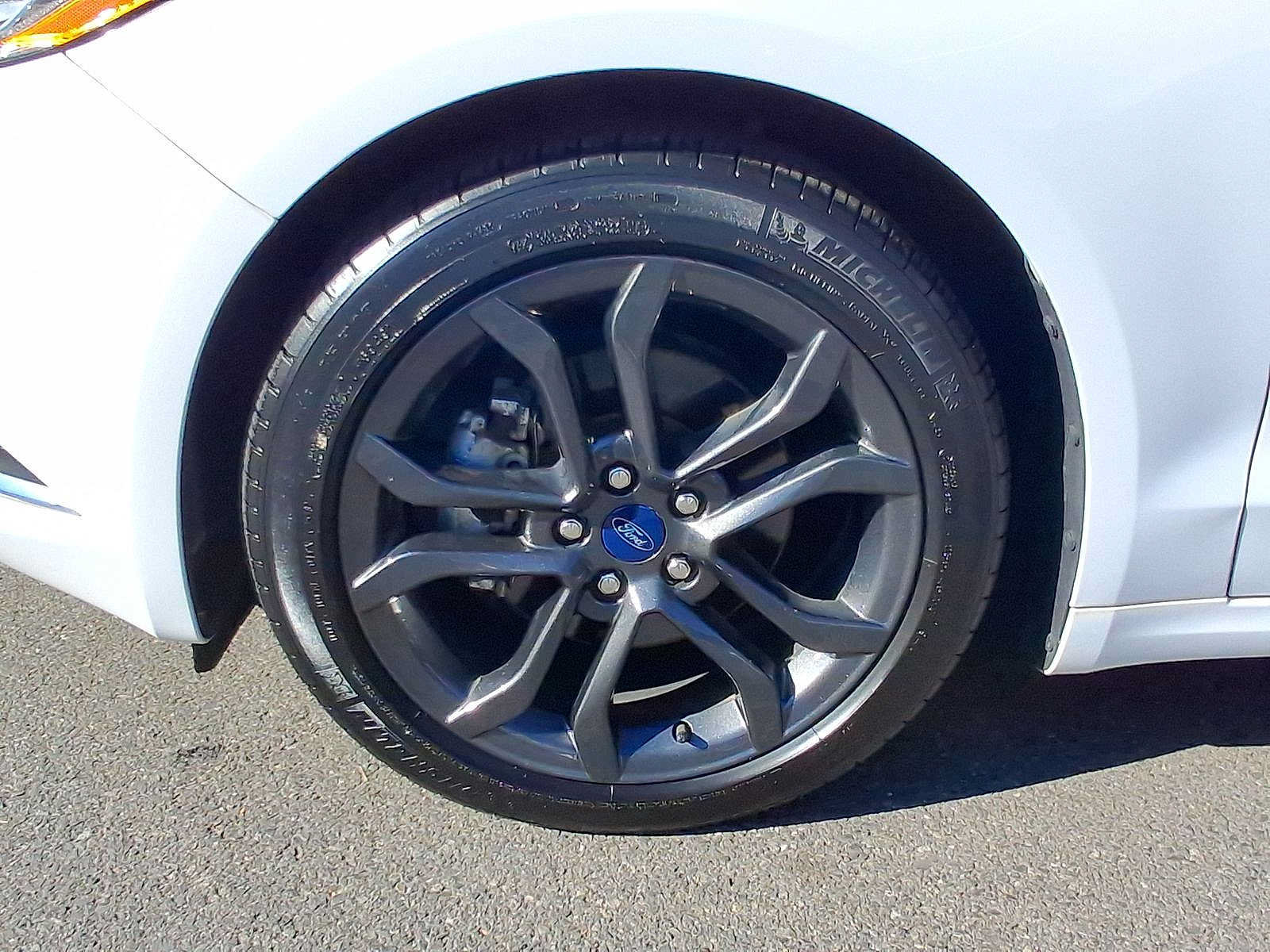 Used 2018 Ford Fusion SE w/ Equipment Group 201A FWD image 33