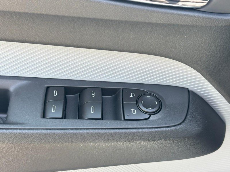 New 2027 Chevrolet Bolt RS FWD image 11