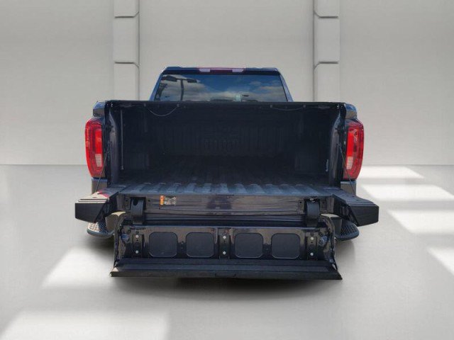 Used 2022 GMC Sierra 1500 SLT w/ SLT Premium Package AWD/4WD image 7