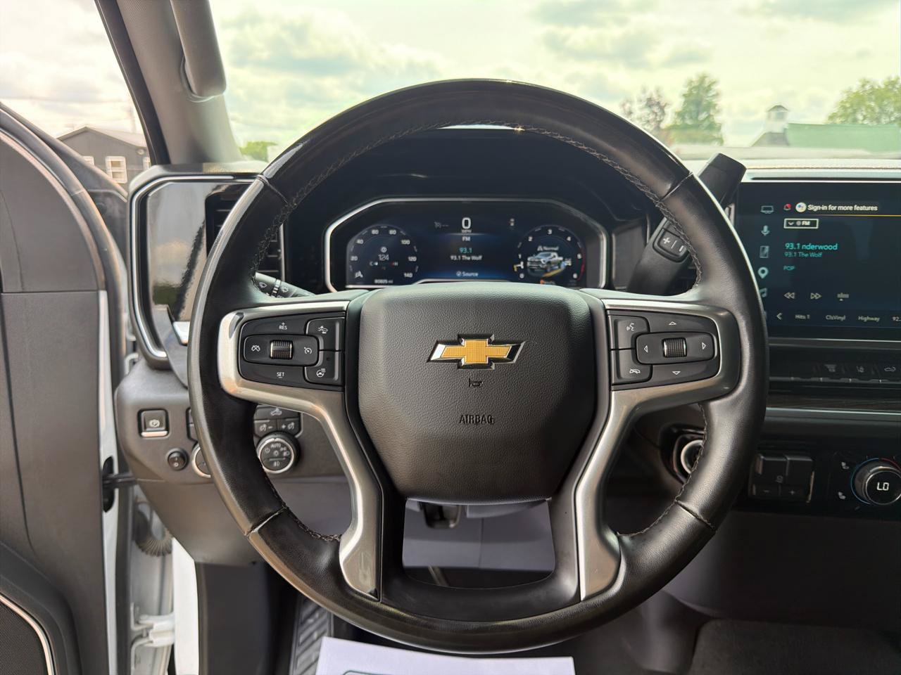 Used 2025 Chevrolet Silverado 2500 LT AWD/4WD image 10