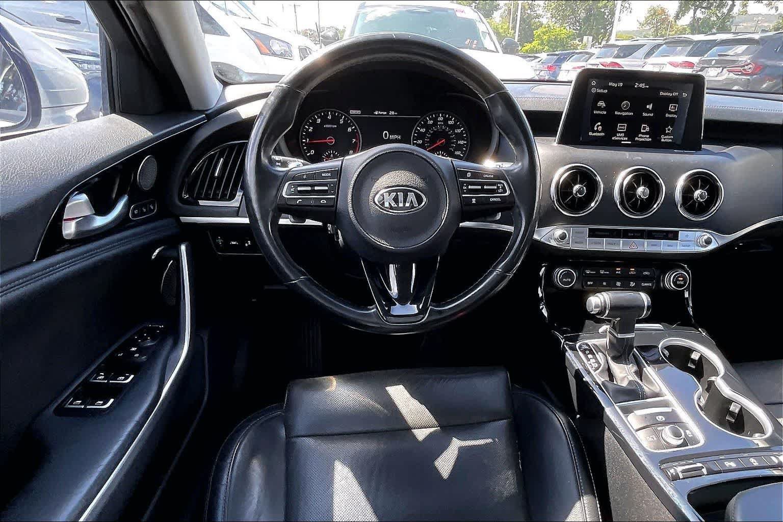Used 2018 Kia Stinger Premium RWD image 14