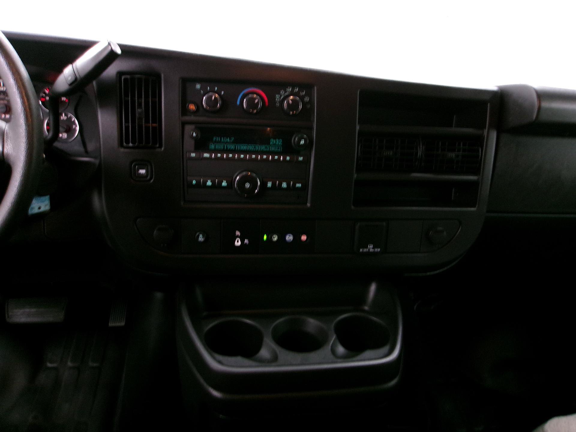 Used 2024 GMC Savana 2500 Extended w/ Driver Convenience Package RWD image 8