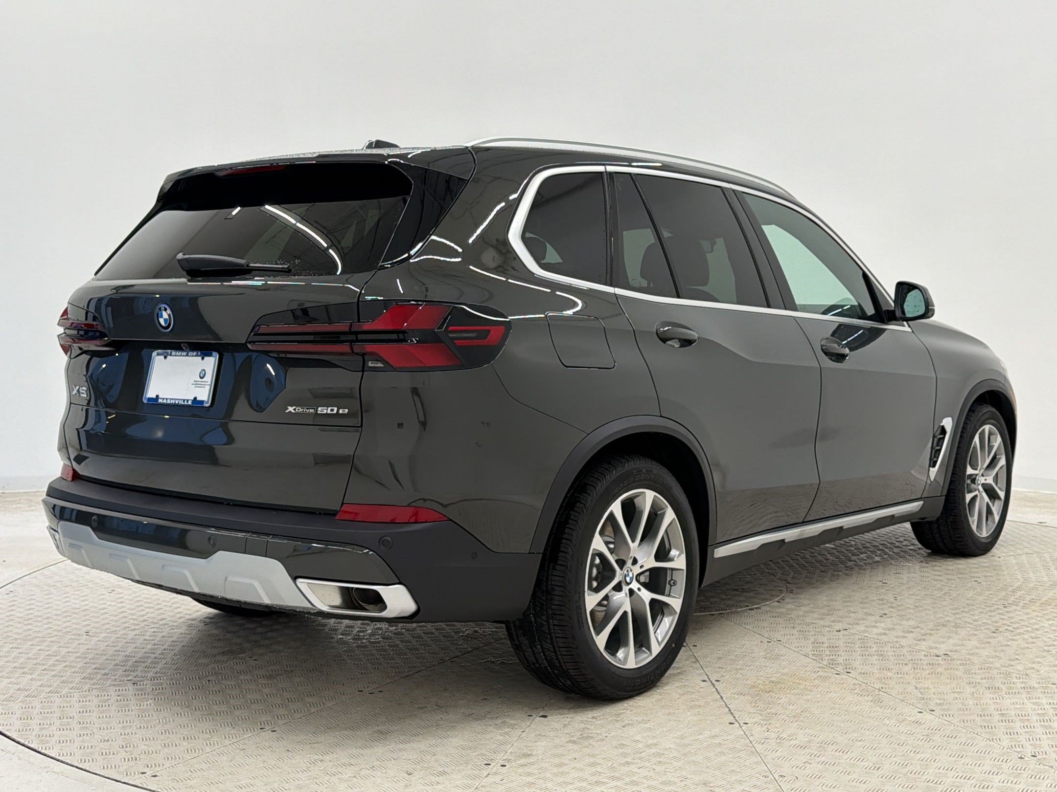 New 2026 BMW X5 xDrive50e AWD/4WD image 9