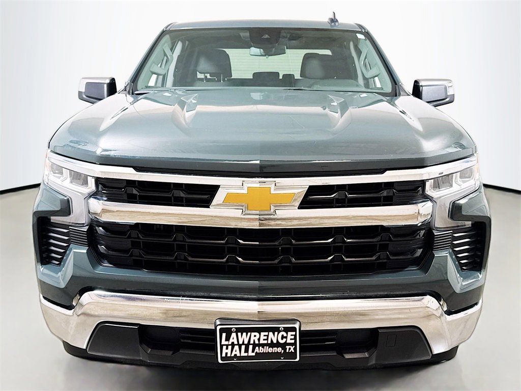 Used 2025 Chevrolet Silverado 1500 LT image 2