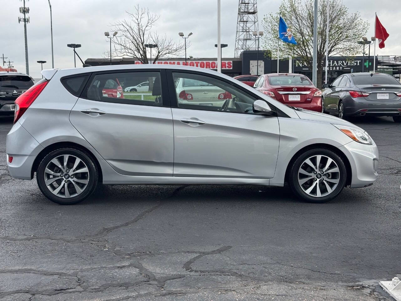 Used 2016 Hyundai Accent Sport image 4