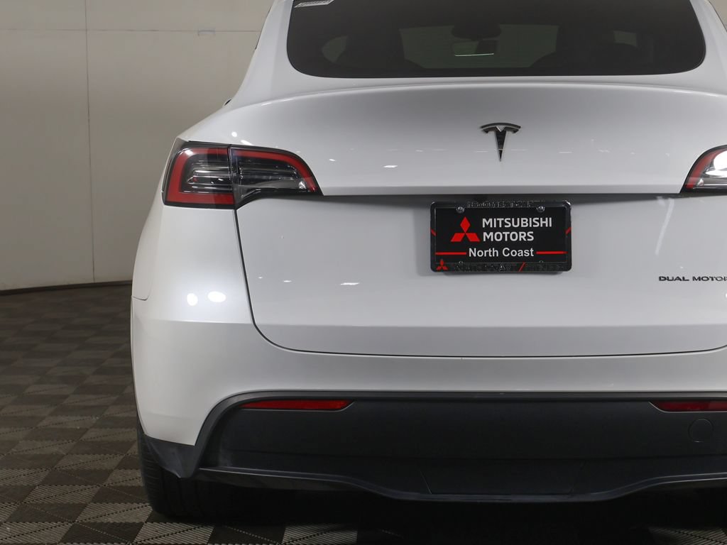 Used 2023 Tesla Model Y Long Range AWD/4WD image 16