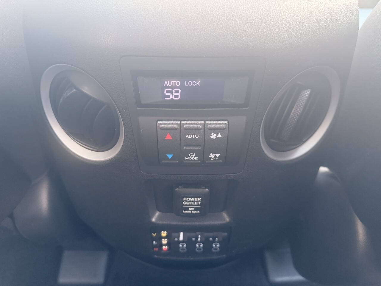 Used 2011 Honda Pilot Touring image 34