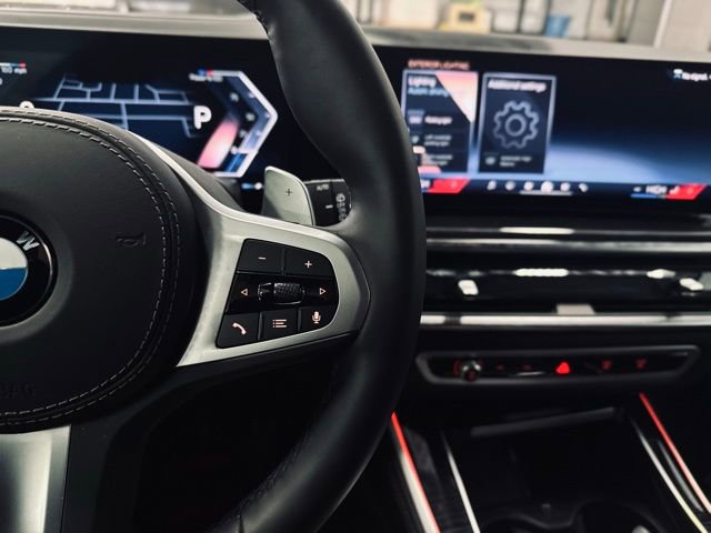 Used 2026 BMW X5 xDrive40i w/ M Sport Package image 32