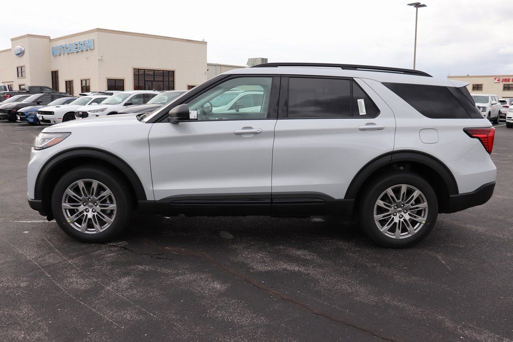 New 2026 Ford Explorer Active w/ Active Comfort Package image 4