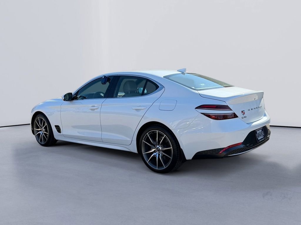 Used 2023 Genesis G70 2.0T RWD image 5