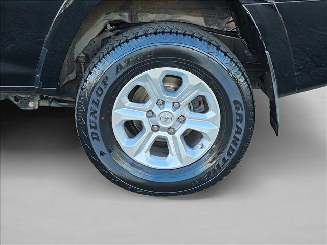 Used 2015 Toyota 4Runner SR5 Premium RWD image 9