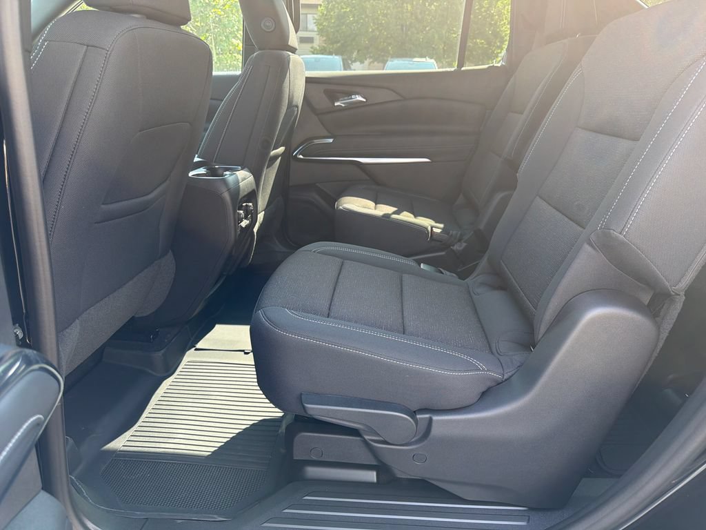 New 2026 Chevrolet Traverse LT w/ Sun and Wheel Package AWD/4WD image 26