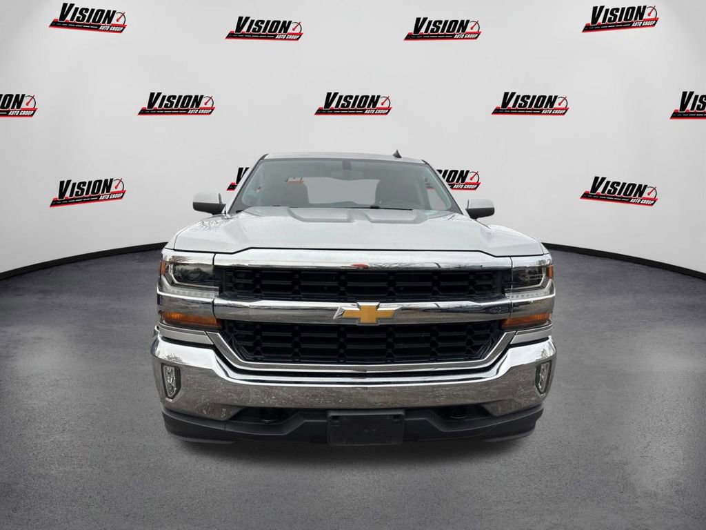 Used 2018 Chevrolet Silverado 1500 LT w/ All Star Edition video 2