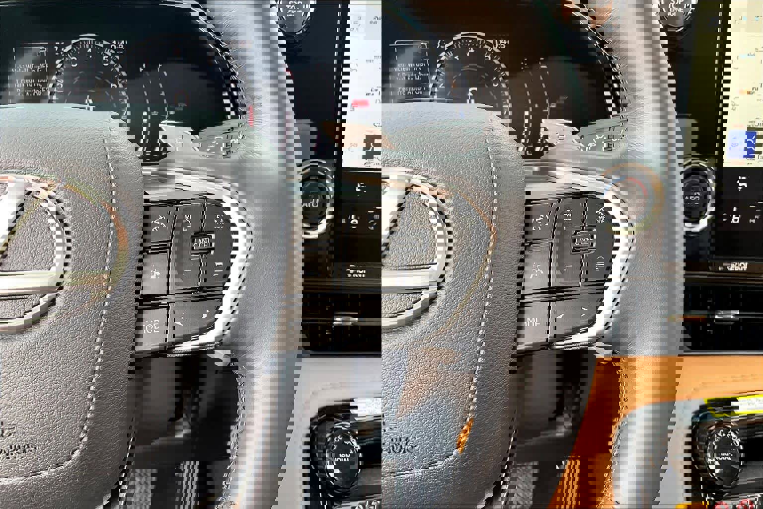 Used 2025 Lexus NX 250 FWD w/ Accessory Package (2T) image 22