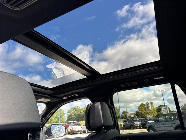 New 2025 Lincoln Navigator Reserve w/ Jet Appearance Package image 32