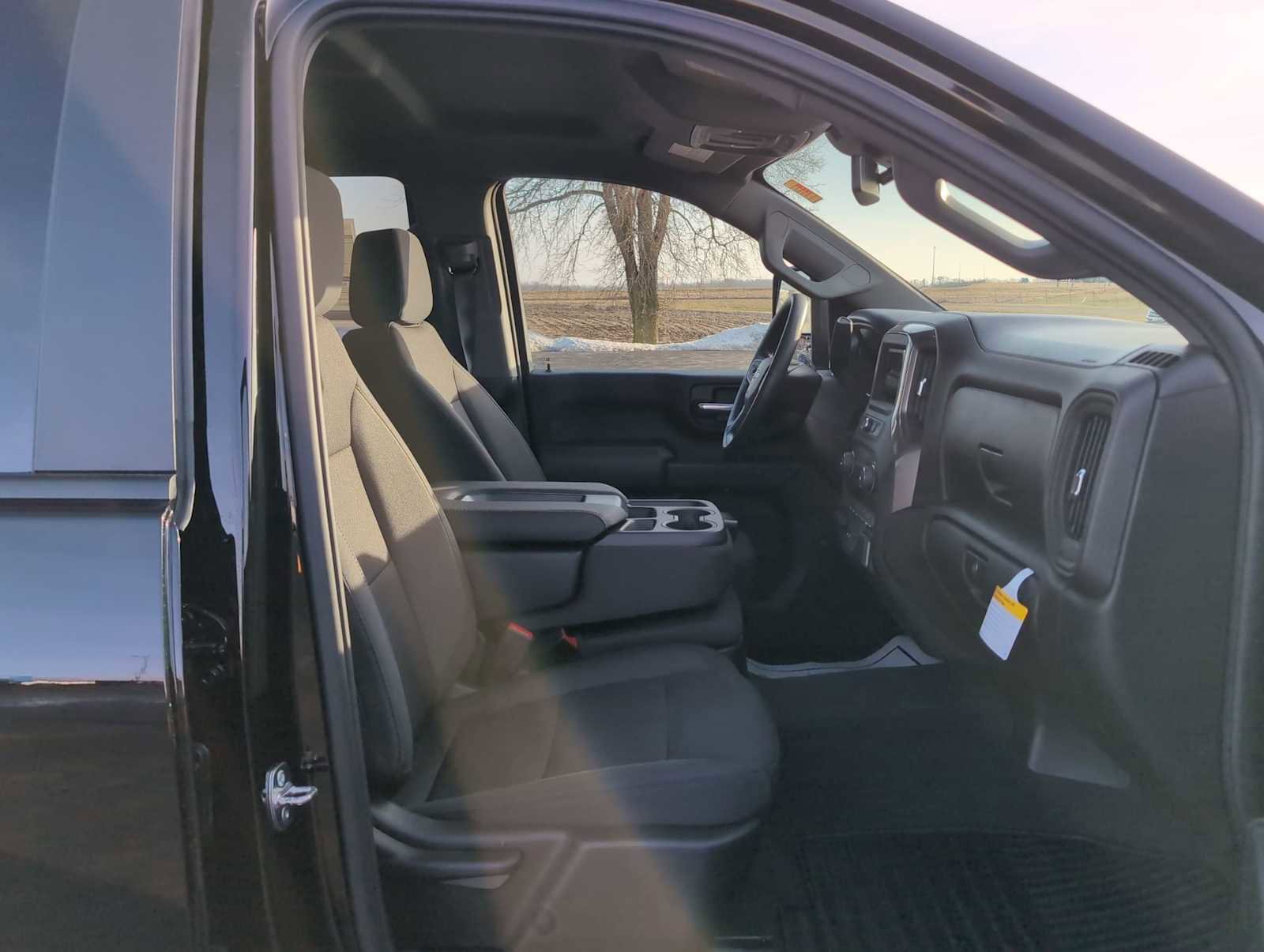 New 2026 Chevrolet Silverado 2500 Custom w/ Custom Value Package AWD/4WD image 26