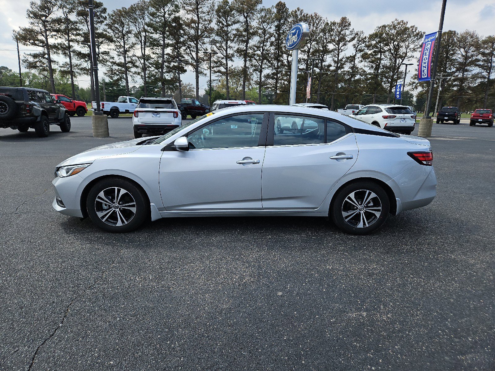 Used 2021 Nissan Sentra SV w/ Electronics Package image 6