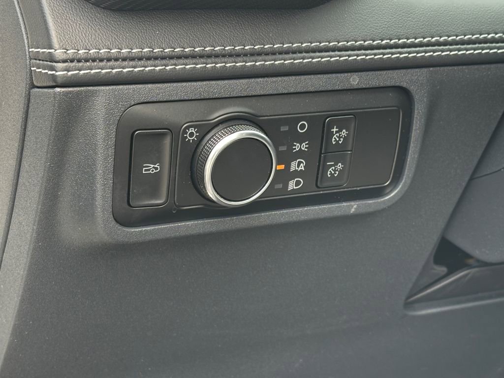 Certified 2024 Ford Mustang Premium image 19