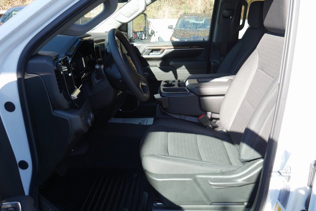 New 2026 Chevrolet Silverado 2500 LT w/ Snow Plow Prep/Camper Package image 8