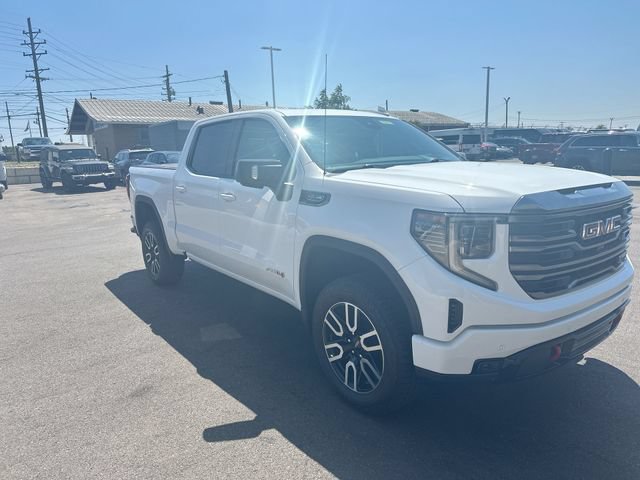 Used 2024 GMC Sierra 1500 AT4 w/ Technology Package AWD/4WD image 11