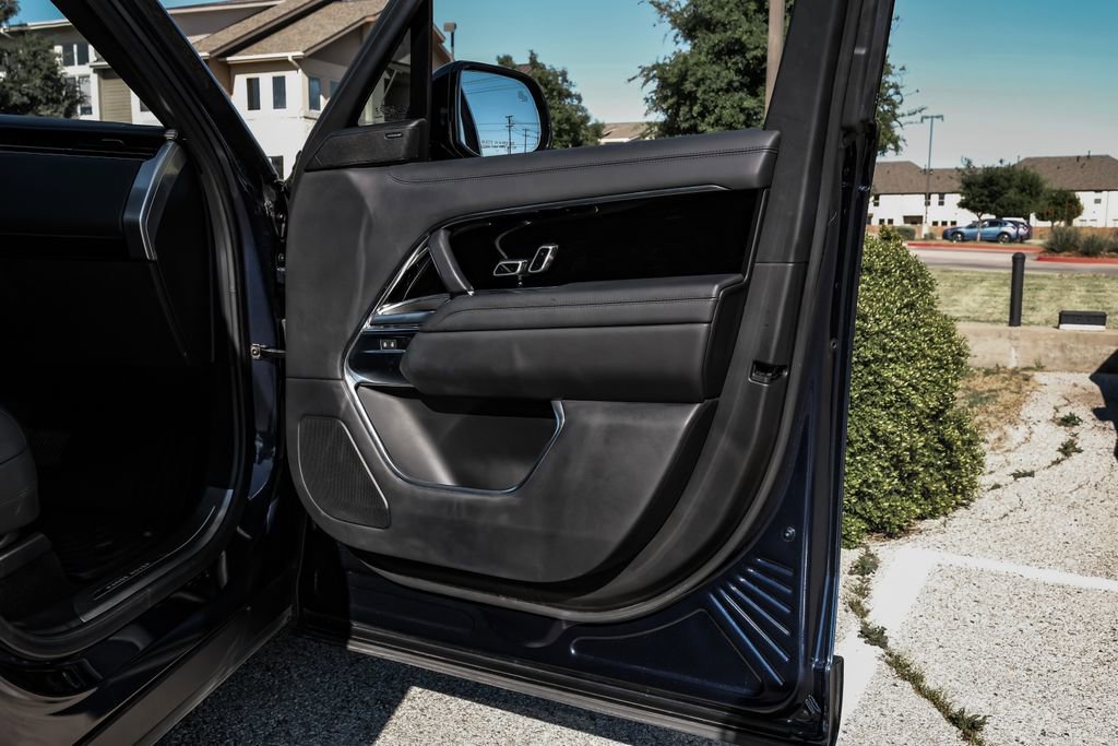 Used 2023 Land Rover Range Rover SE image 44