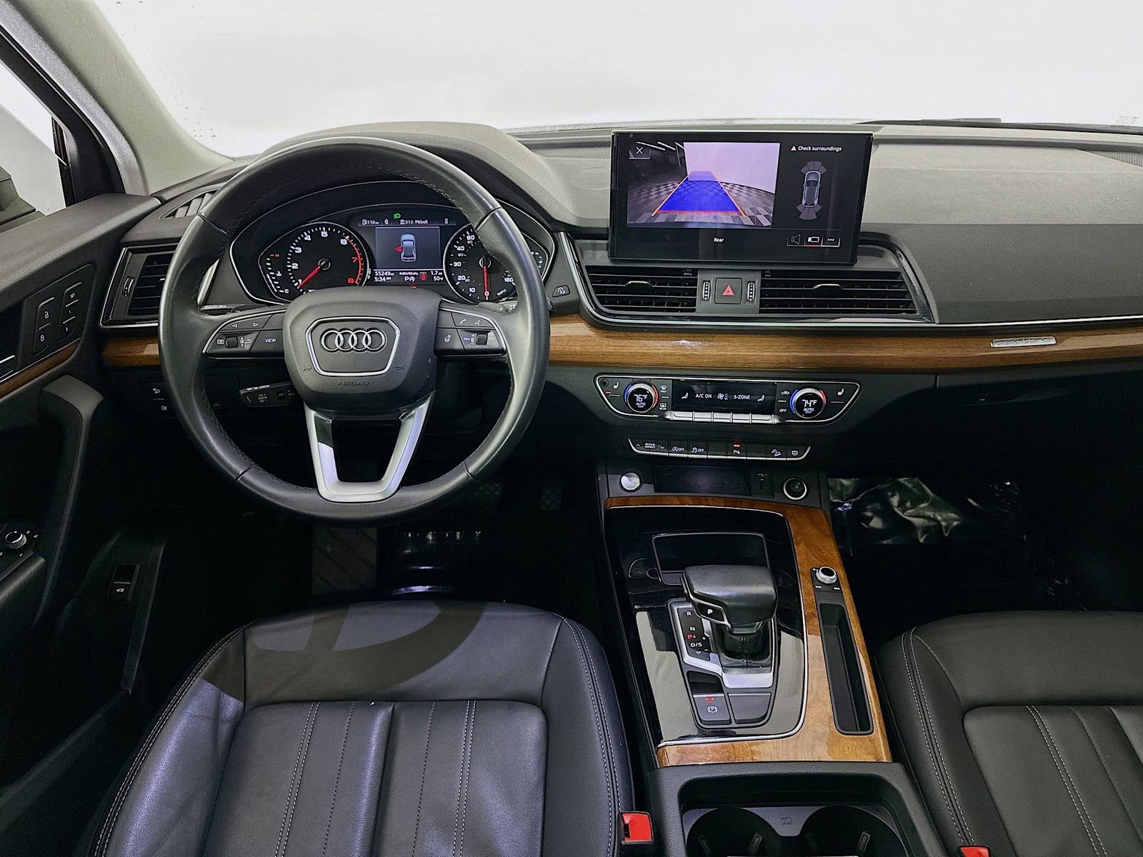 Used 2023 Audi Q5 2.0T Premium w/ Convenience Package image 24