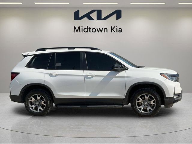 Used 2022 Honda Passport TrailSport image 2