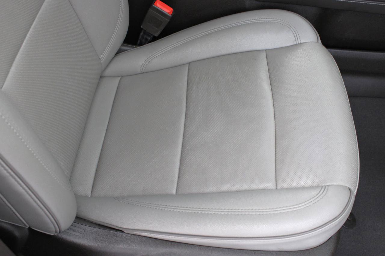 Used 2022 GMC Yukon SLT w/ SLT Premium Package image 51