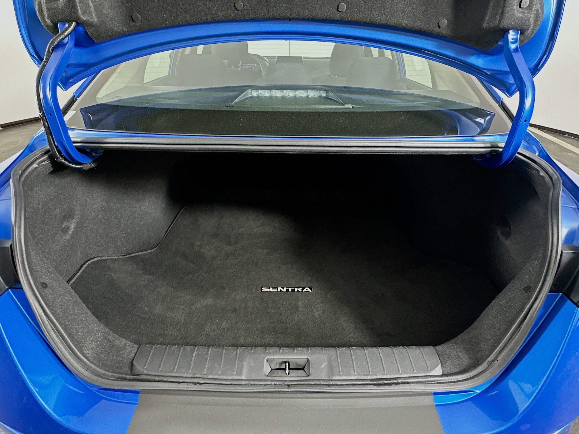 Used 2024 Nissan Sentra SV image 26