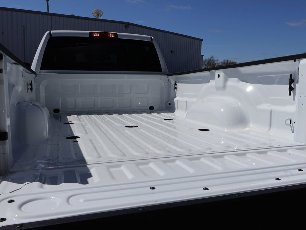 New 2026 RAM 3500 Tradesman AWD/4WD image 15
