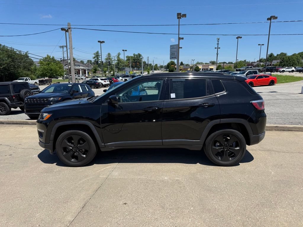 Used 2019 Jeep Compass Latitude AWD/4WD image 9