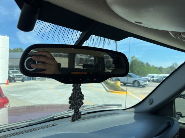 Used 2004 Chevrolet Suburban LT w/ Preferred Equipment Group image 22