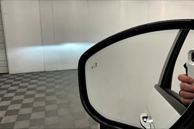 Used 2025 Lincoln Navigator Reserve w/ Jet Appearance Package image 33