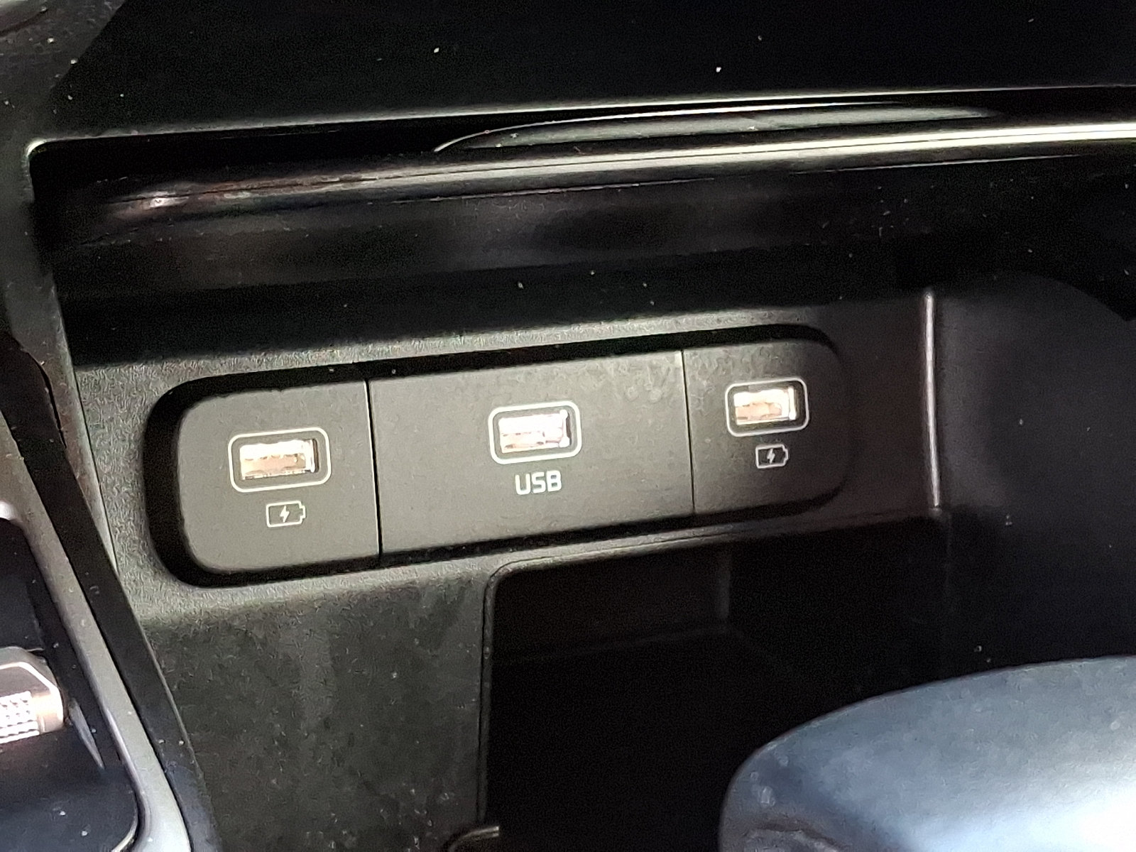 Used 2022 Kia Sorento S AWD/4WD image 25