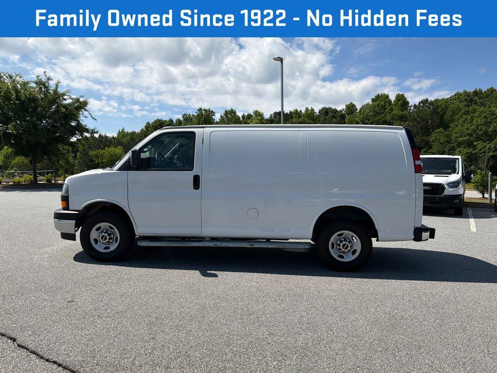 Used 2024 GMC Savana 2500 w/ Driver Convenience Package RWD image 4