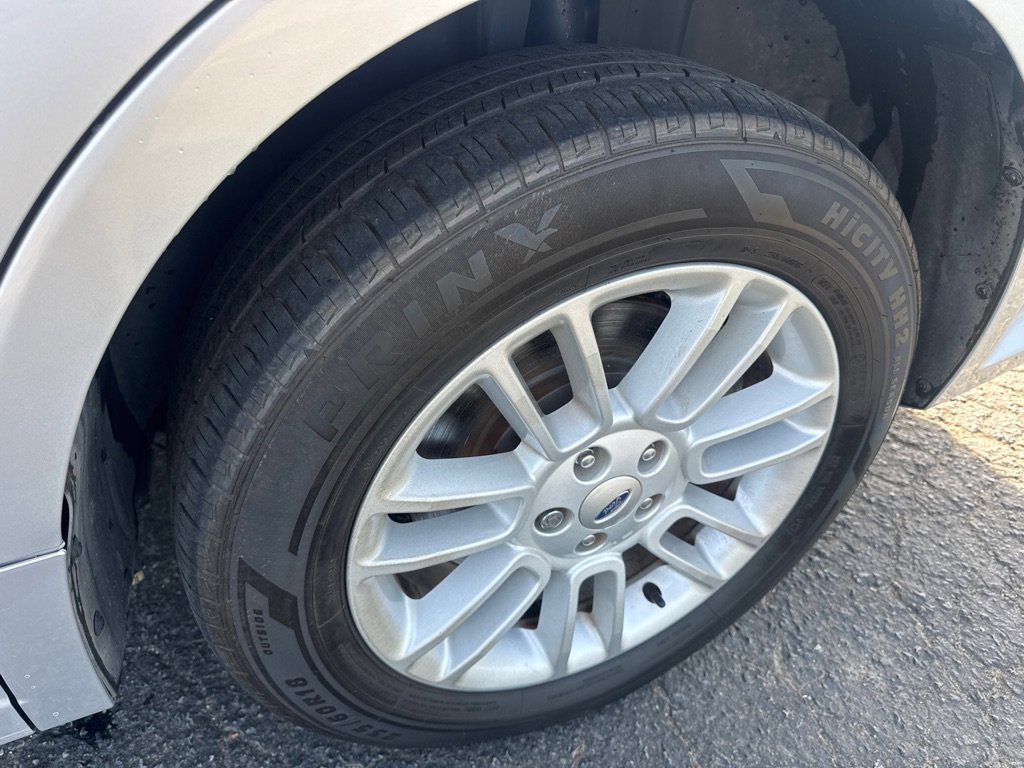 Used 2015 Ford Flex SEL w/ Equipment Group 202A FWD image 9