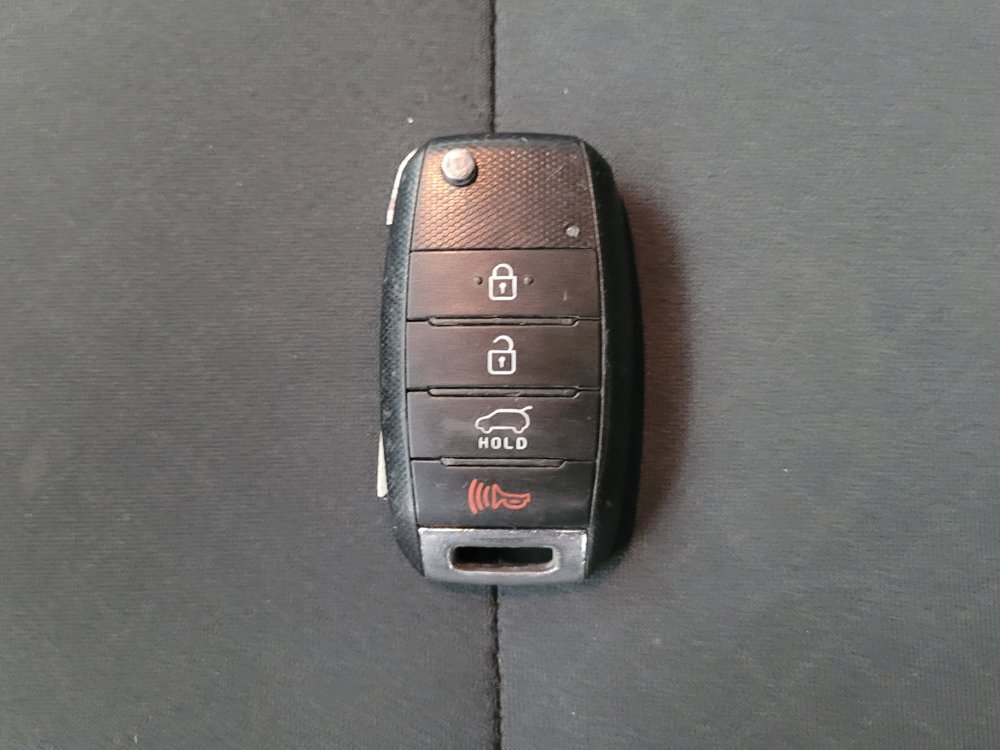 Used 2019 Kia Sorento AWD V6 image 32
